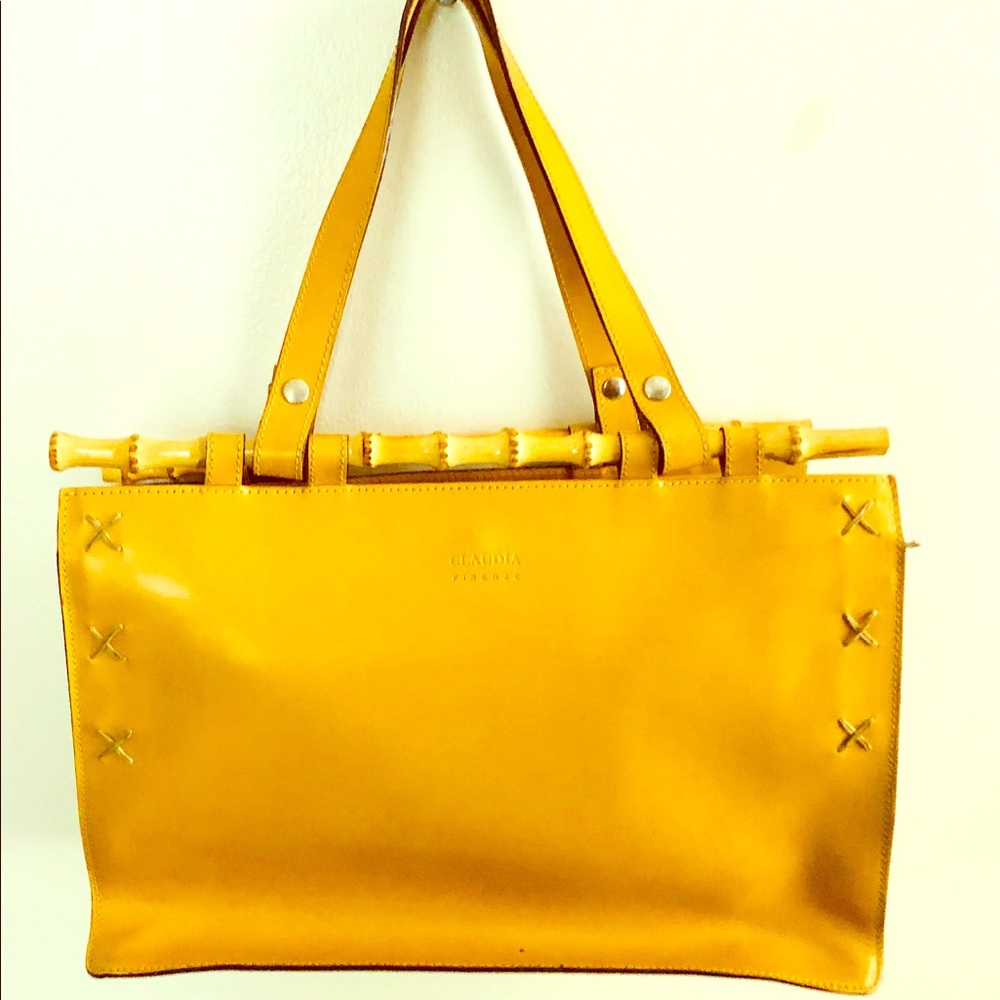 Claudia Firenze Shoulder Gag